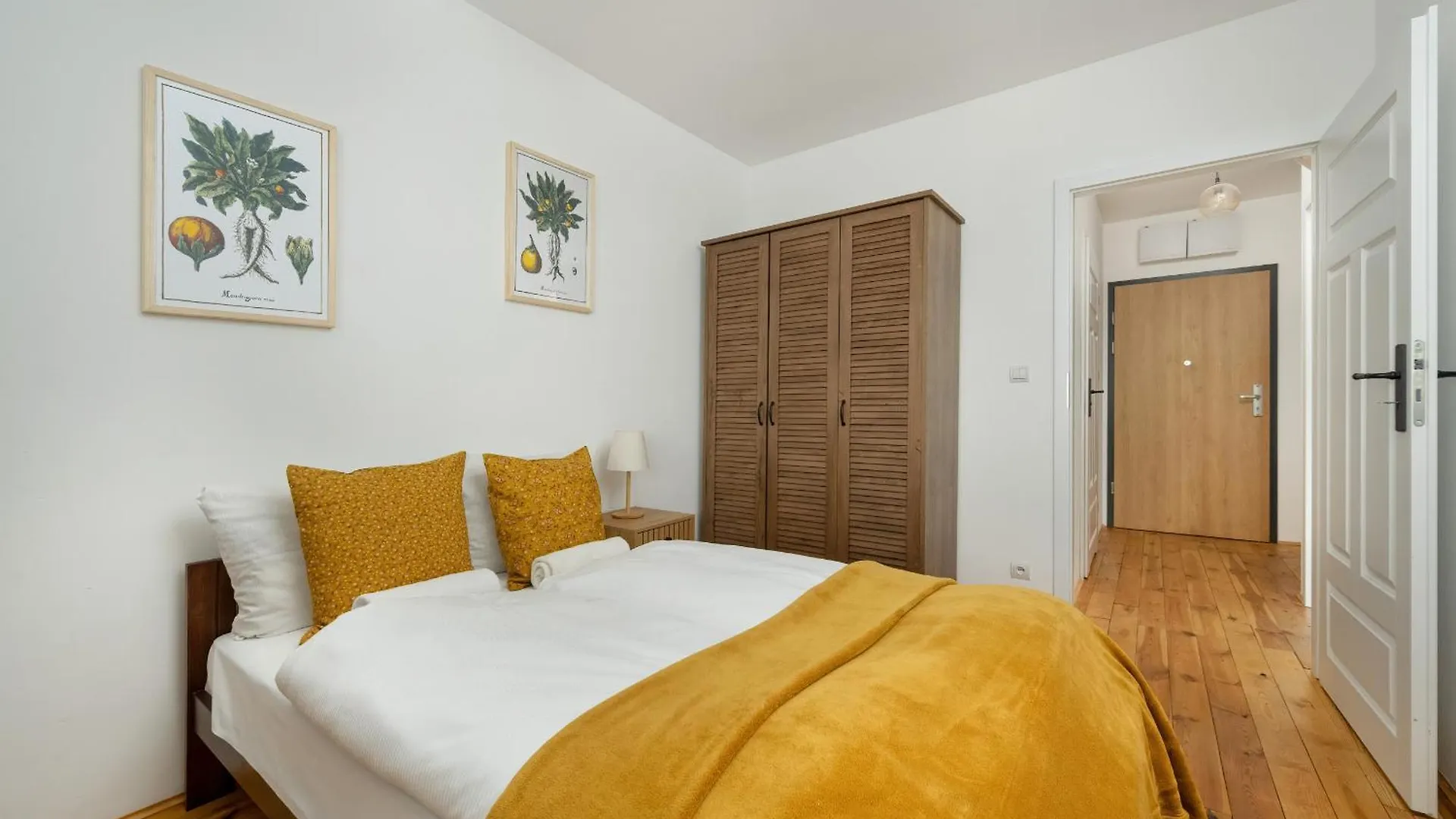Miedziana Stylish & Cosy Apartment With Balcony Wroclaw By Noclegi Renters