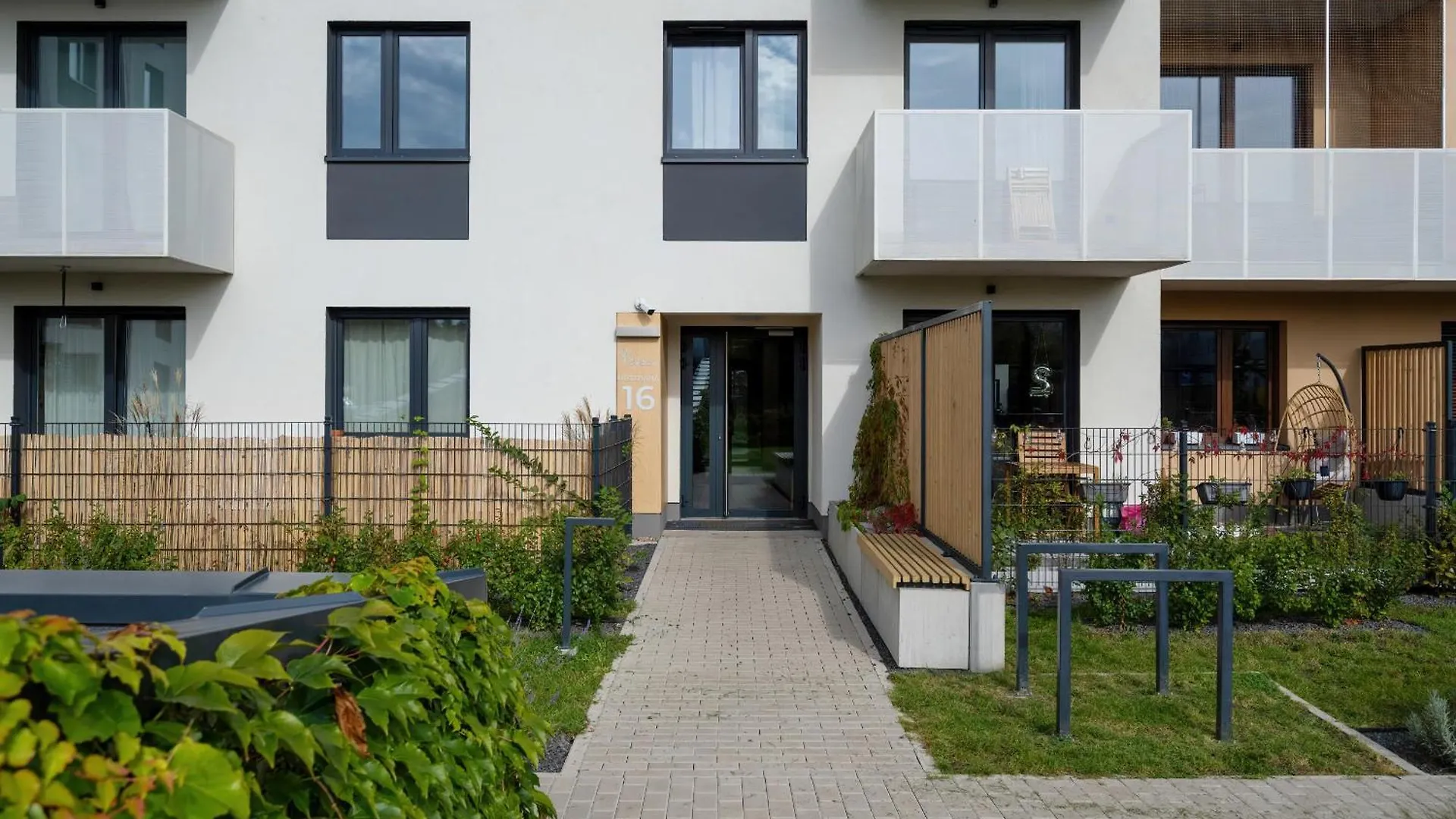 Miedziana Stylish & Cosy Apartment With Balcony Wroclaw By Noclegi Renters 0*,