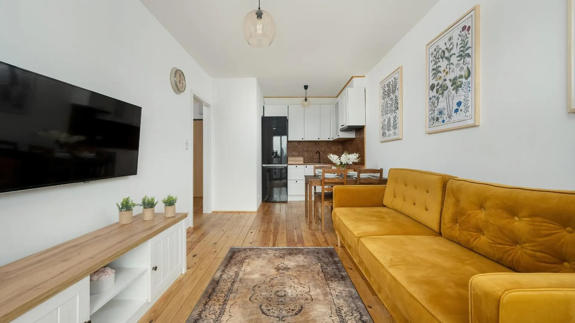 Miedziana Stylish & Cosy Apartment With Balcony Wroclaw By Noclegi Renters