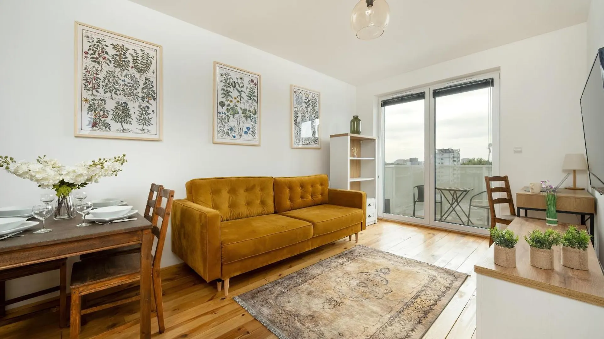 Miedziana Stylish & Cosy Apartment With Balcony Wroclaw By Noclegi Renters